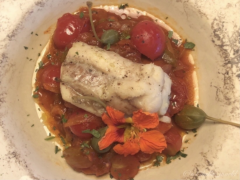 Fish in tomato stew at restaurant Pantarul