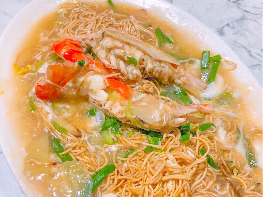 Malaysian food for lunch at a shopping center near the Twin Towers